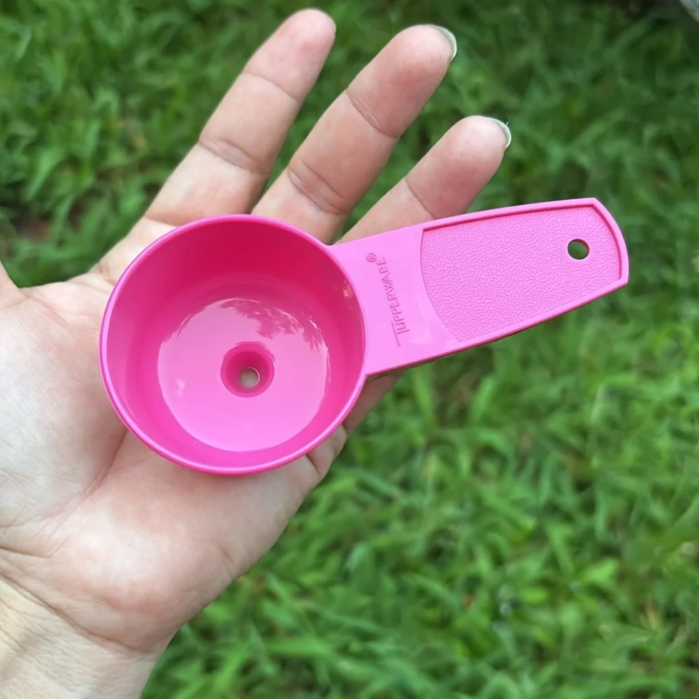 TUPPERWARE LITTLE FUNNEL